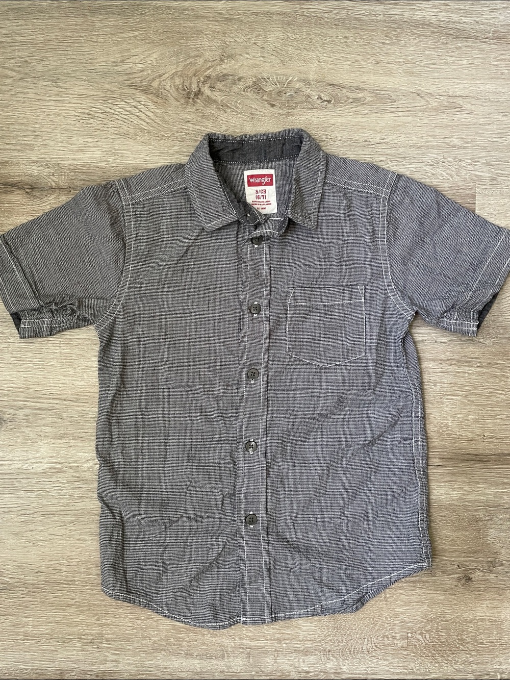 Wrangler | gray button down size 6/7